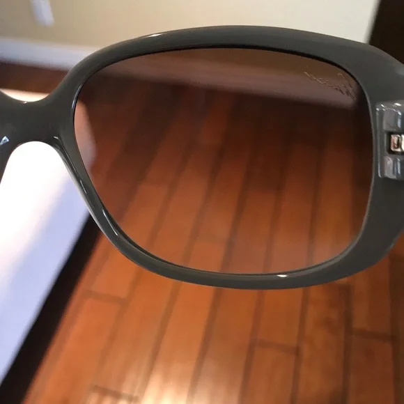 GUCCI crystal logo sunglasses - Picture 10 of 13